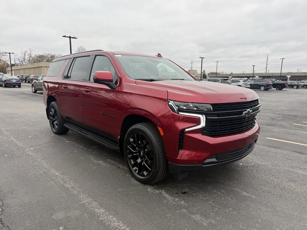 2023 Chevrolet Suburban RST 4WD
