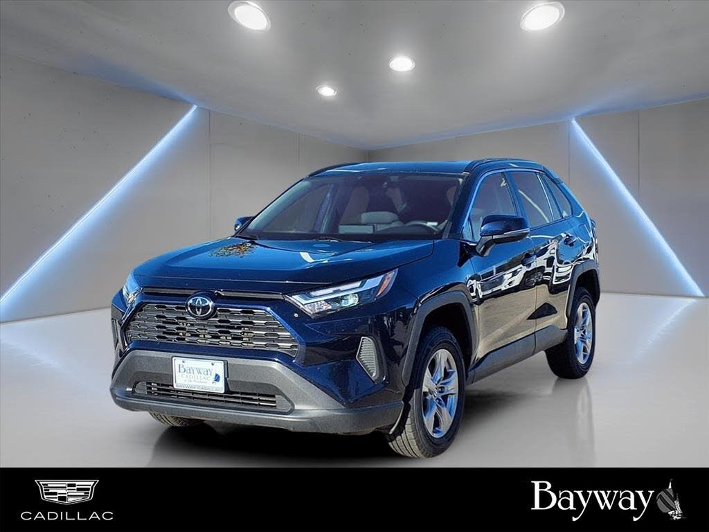 2024 Toyota RAV4 XLE FWD