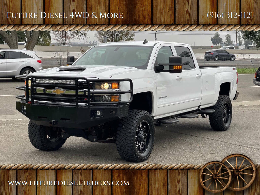 2017 Chevrolet Silverado 2500HD LT Crew Cab LB 4WD