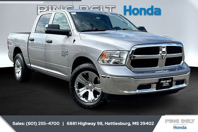 2023 RAM 1500 Classic SLT Crew Cab 4WD