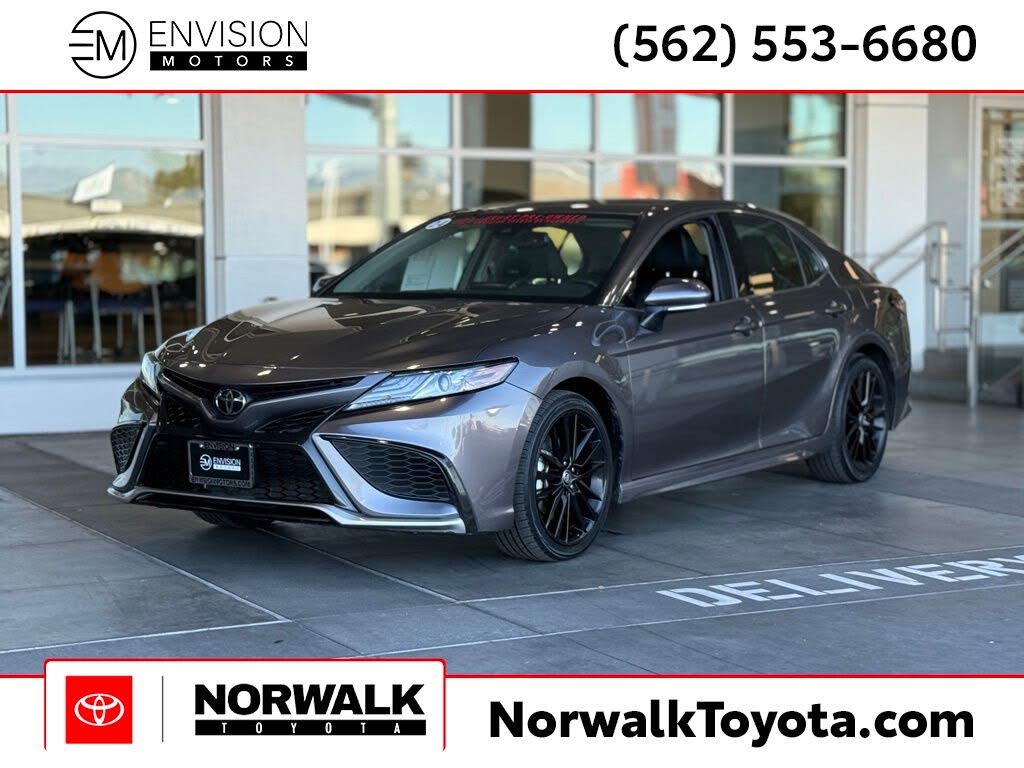 2024 Toyota Camry XSE FWD