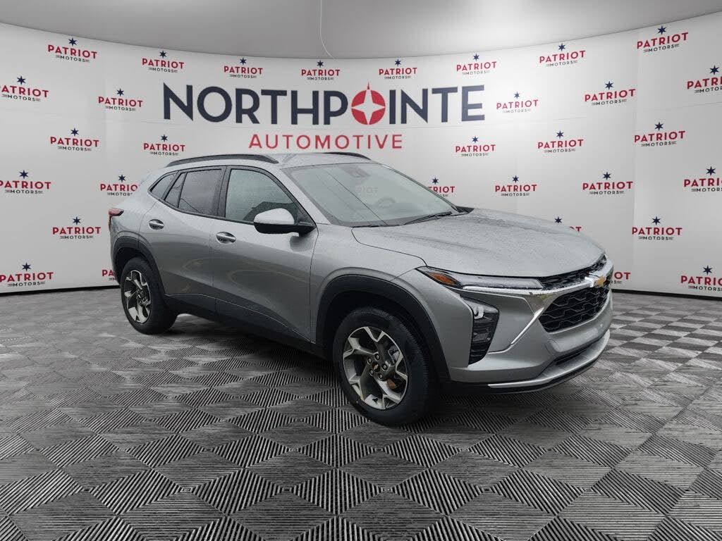 2025 Chevrolet Trax LT FWD