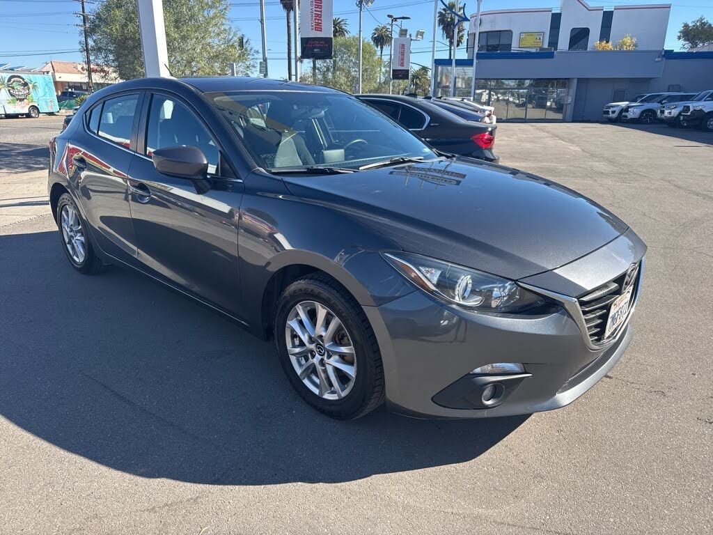 2015 Mazda MAZDA3 i Touring Hatchback