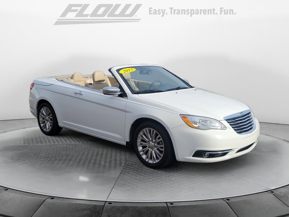 2013 Chrysler 200 Limited Convertible FWD