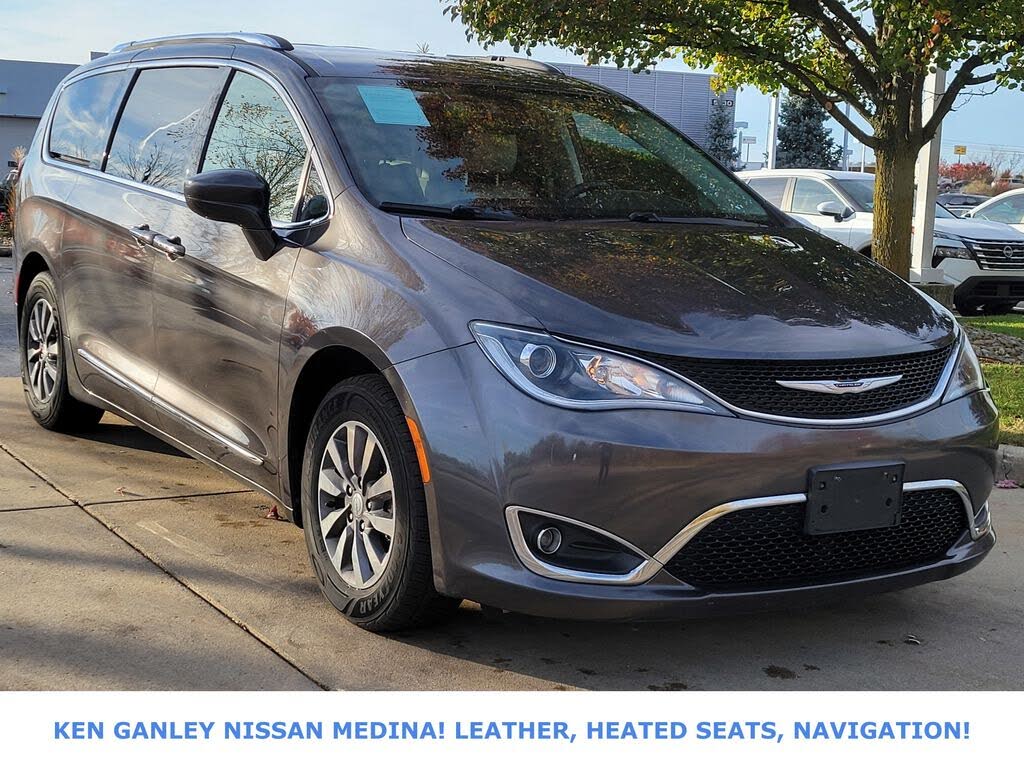 2019 Chrysler Pacifica Touring L Plus FWD