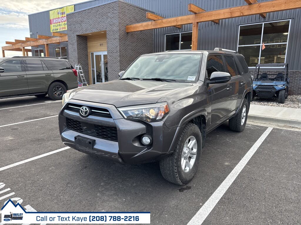 2020 Toyota 4Runner SR5 4WD