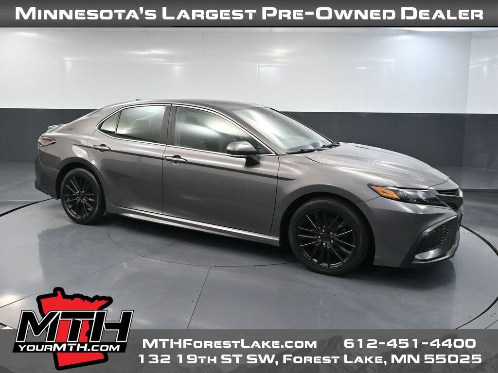 2022 Toyota Camry SE FWD