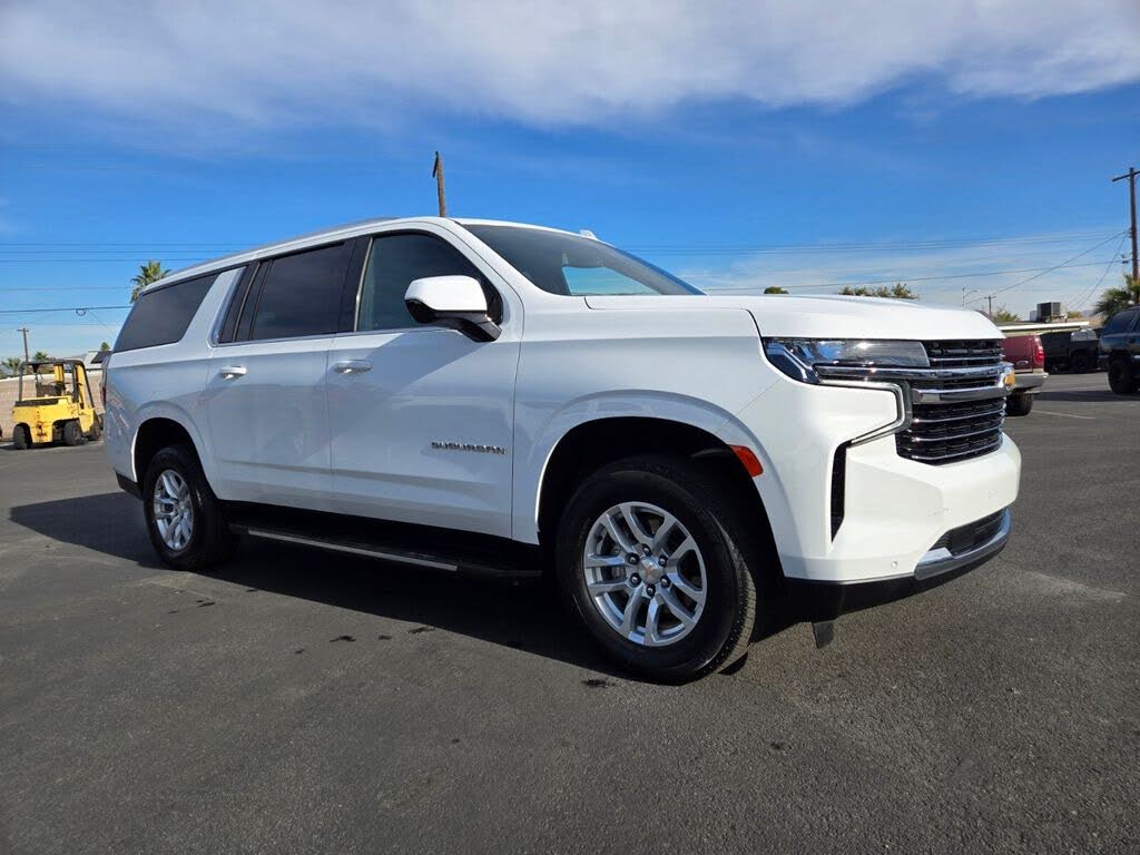 2024 Chevrolet Suburban LT RWD