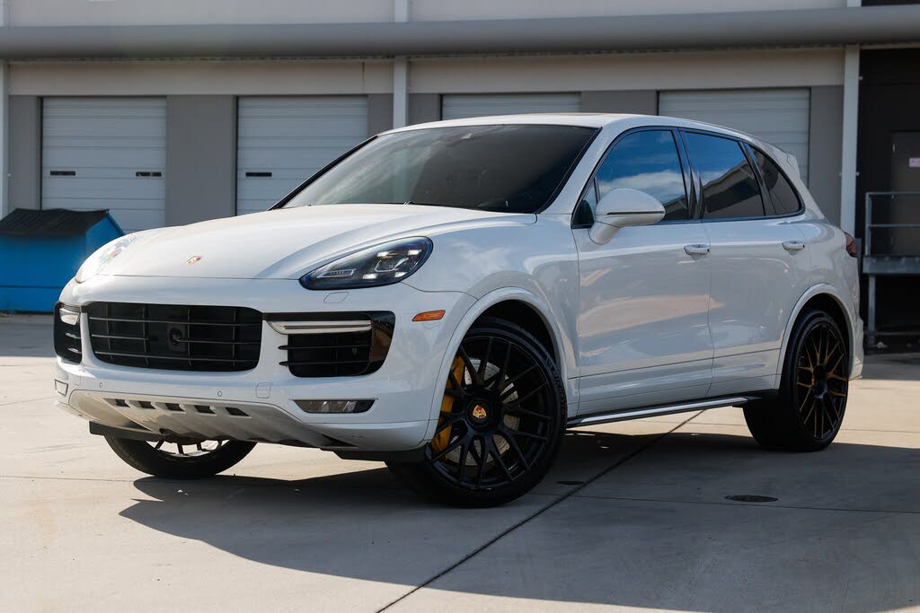 2016 Porsche Cayenne Turbo S AWD