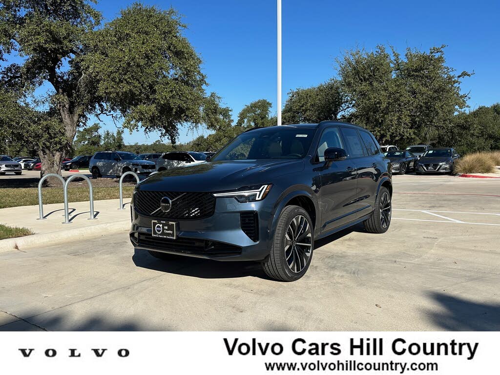 2026 Volvo XC90 B6 Ultra Dark 6-Passenger AWD