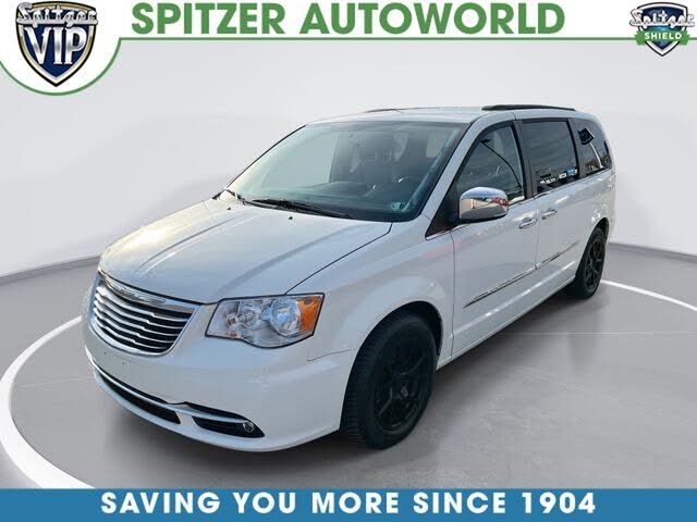 2013 Chrysler Town & Country Touring-L FWD