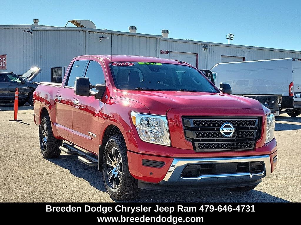 2021 Nissan Titan SV Crew Cab 4WD