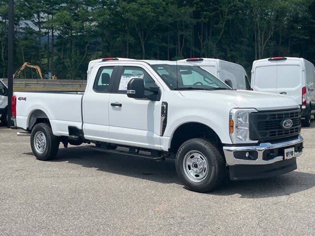 2025 Ford F-350 Super Duty XL SuperCab LB 4WD