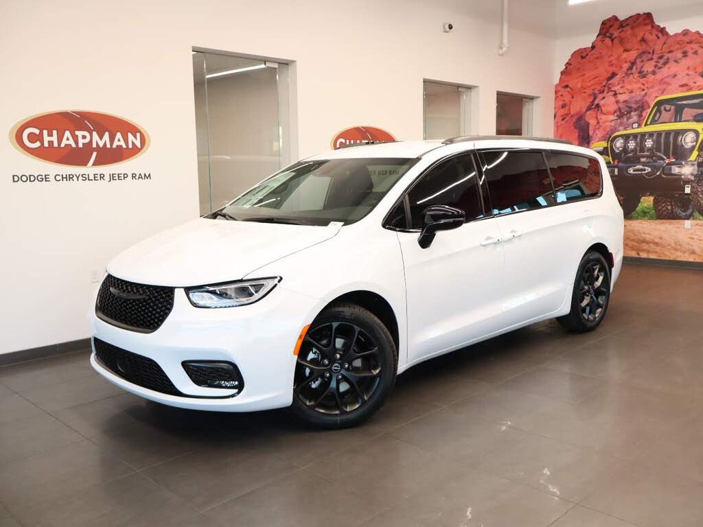 2026 Chrysler Pacifica Select FWD