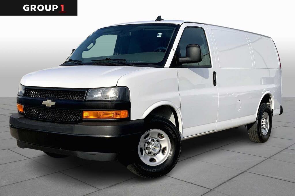 2022 Chevrolet Express Cargo 2500 RWD
