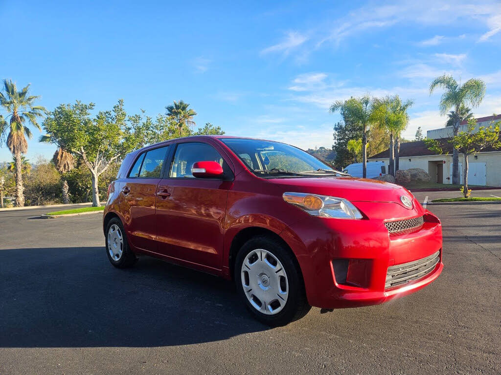2013 Scion xD Base