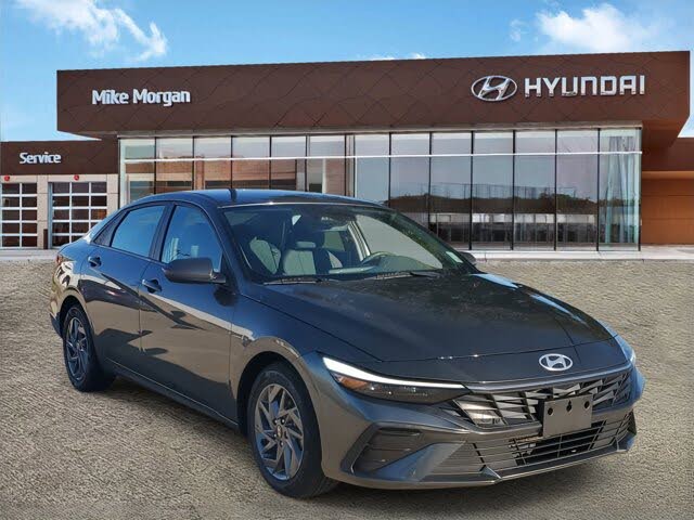 2024 Hyundai Elantra SEL FWD
