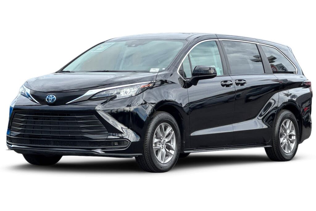2024 Toyota Sienna LE 8-Passenger FWD