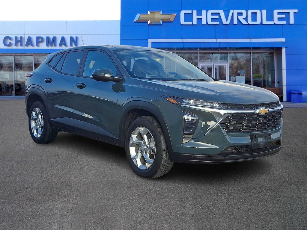 2025 Chevrolet Trax LS FWD