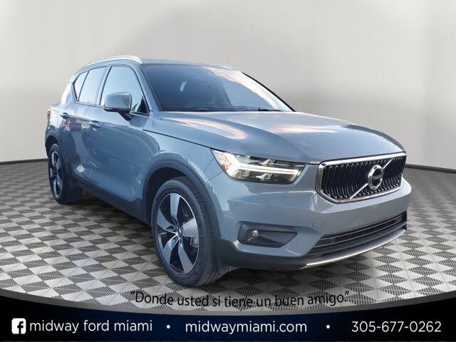 2021 Volvo XC40 T5 Momentum AWD