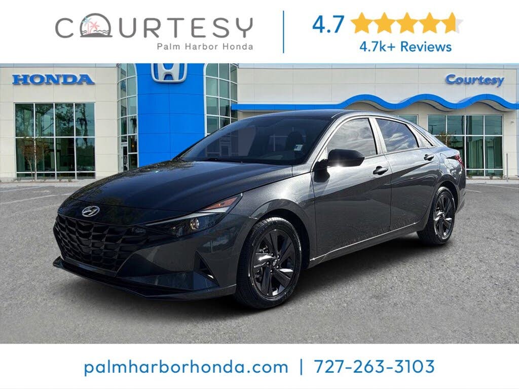 2022 Hyundai Elantra SEL FWD