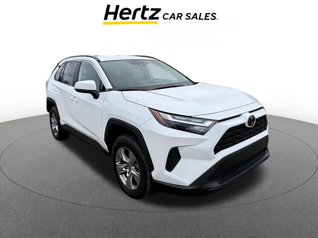 2025 Toyota RAV4 XLE FWD