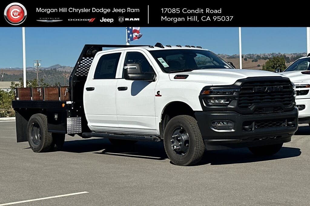 2026 RAM 3500 Tradesman Crew Cab LB DRW 4WD