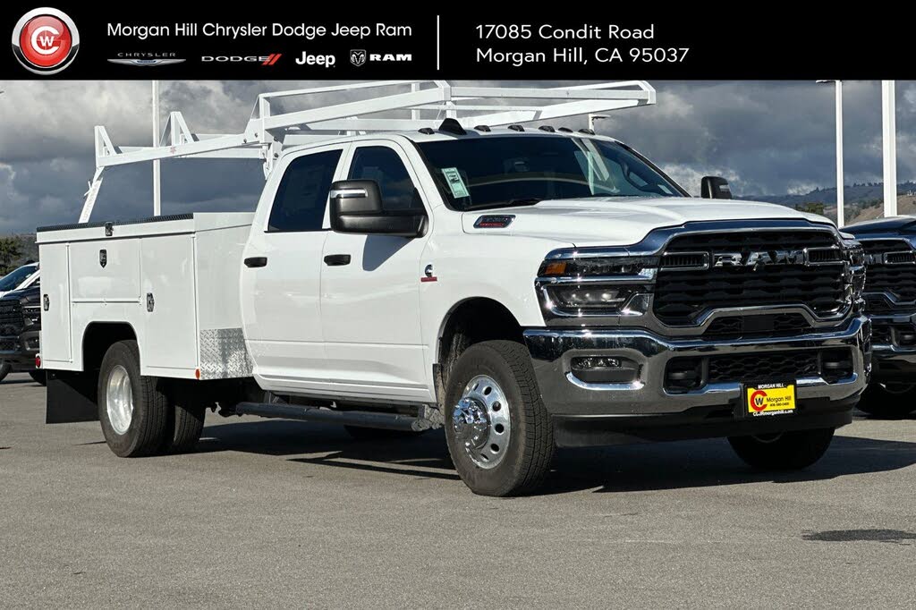 2026 RAM 3500 Chassis Tradesman Crew Cab LB DRW 4WD