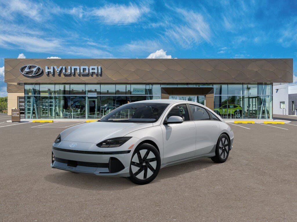 2025 Hyundai Ioniq 6 SE Standard Range RWD