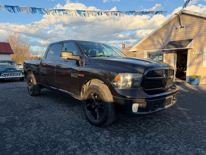 2018 RAM 1500 SLT Crew Cab 4WD