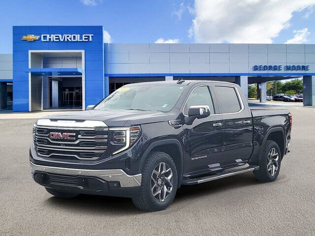 2022 GMC Sierra 1500 SLT Crew Cab RWD