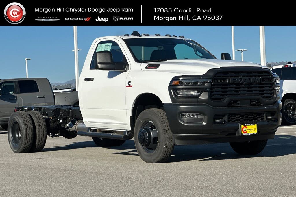 2026 RAM 3500 Chassis Tradesman Regular Cab LB DRW 4WD