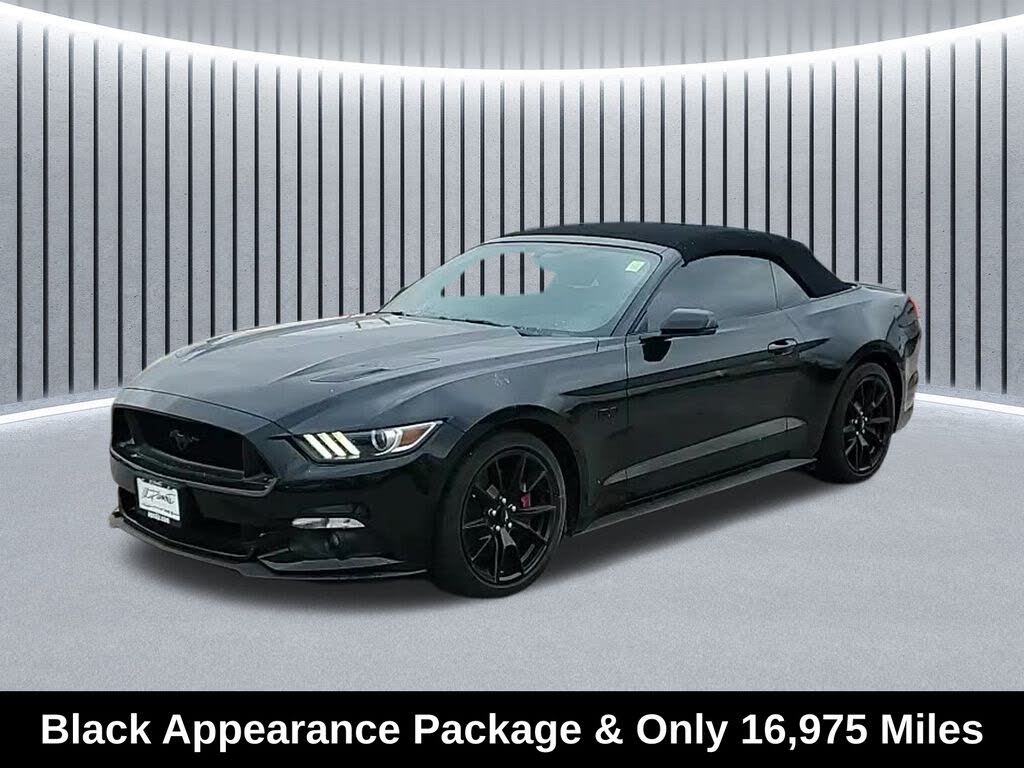 2017 Ford Mustang GT Premium Convertible RWD