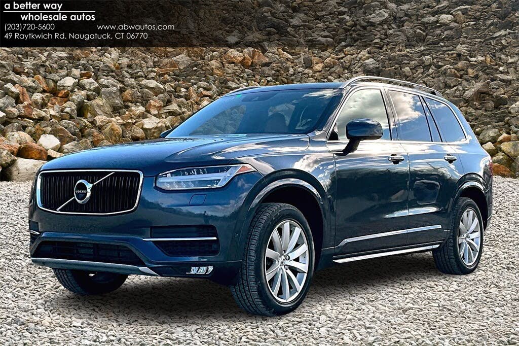 2018 Volvo XC90 T6 Momentum AWD