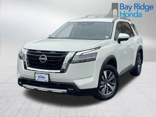 2024 Nissan Pathfinder SL 4WD