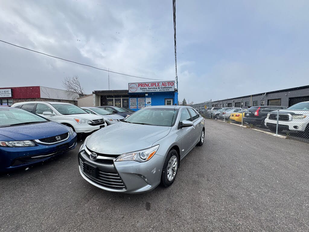 2017 Toyota Camry SE