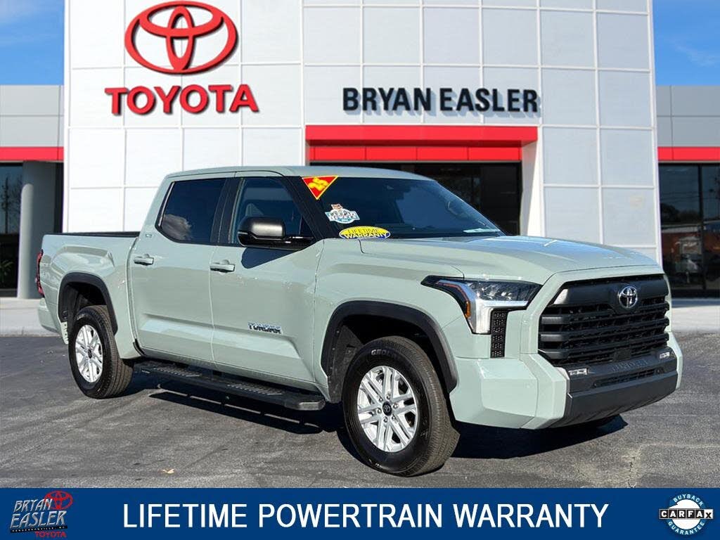 2025 Toyota Tundra SR5 CrewMax Cab 4WD