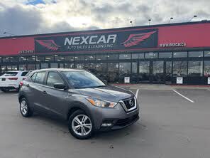Nissan Kicks S FWD
