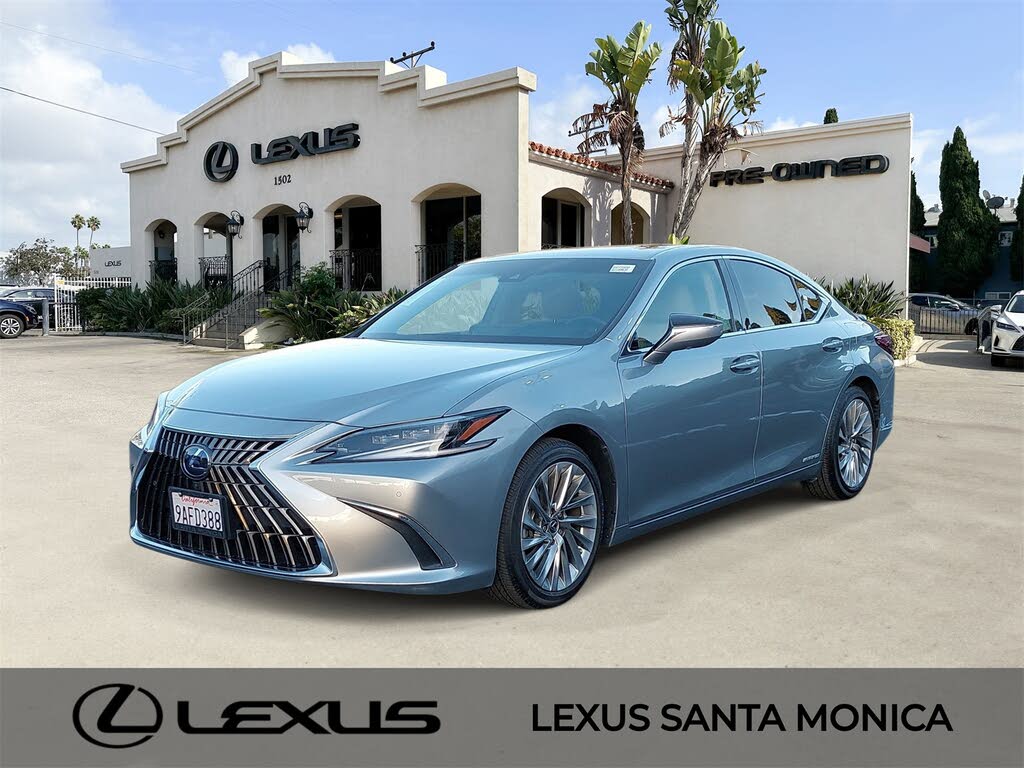 2022 Lexus ES Hybrid 300h Luxury FWD