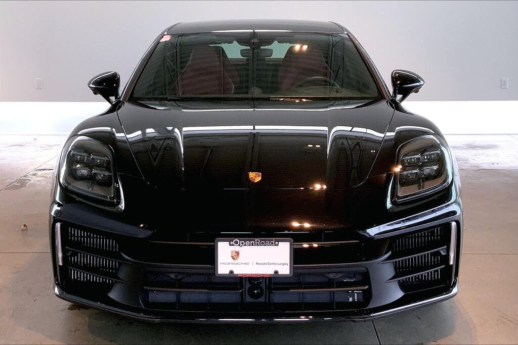 2025 Porsche Panamera 4 AWD