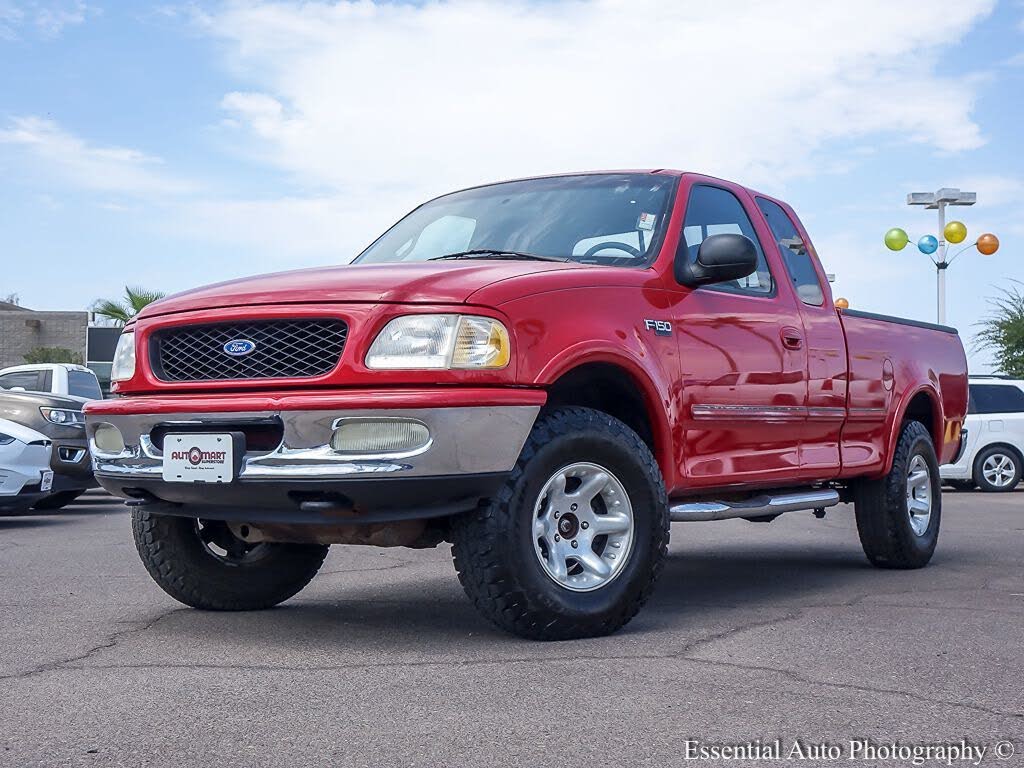 1997 Ford F-150 XL 4WD Extended Cab SB