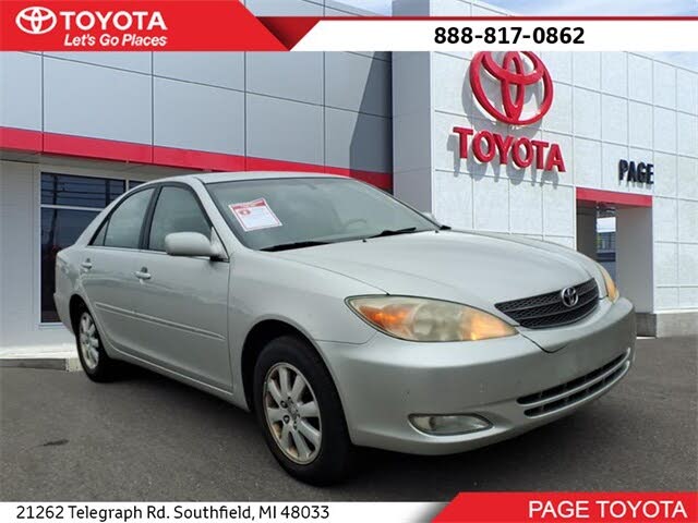2004 Toyota Camry XLE V6 FWD