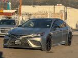 Toyota Camry Hybrid SE FWD