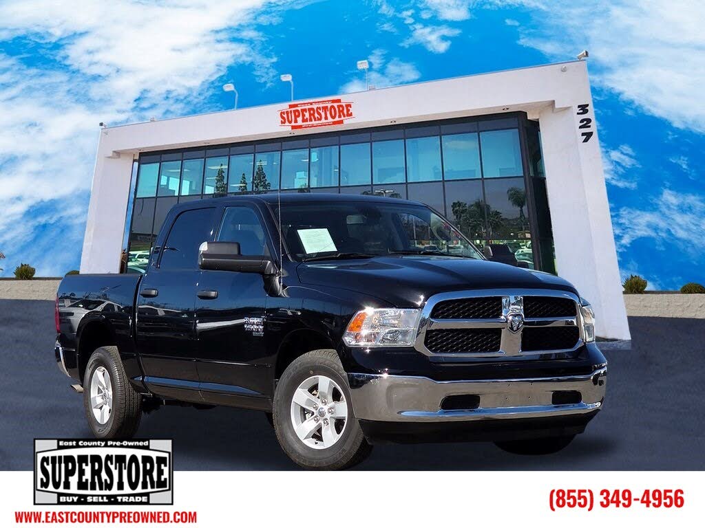 2023 RAM 1500 Classic SLT Crew Cab 4WD