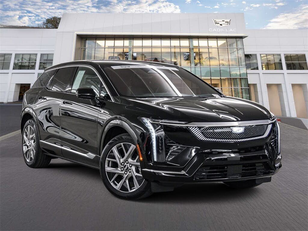 2025 Cadillac OPTIQ Luxury 1 AWD