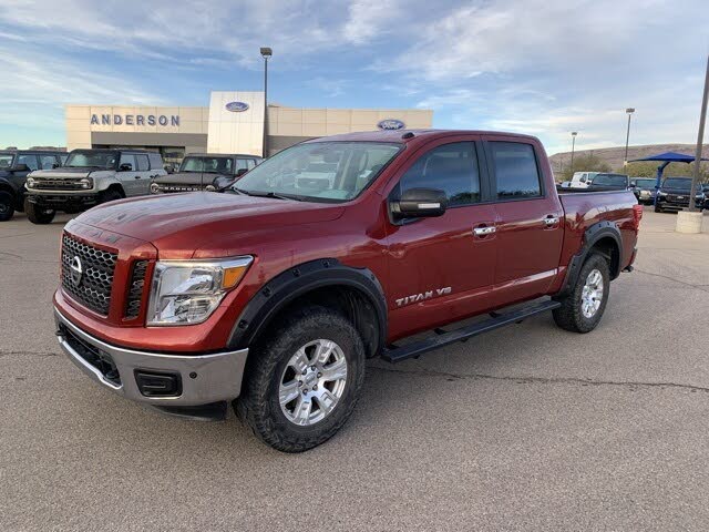 2019 Nissan Titan SV Crew Cab 4WD