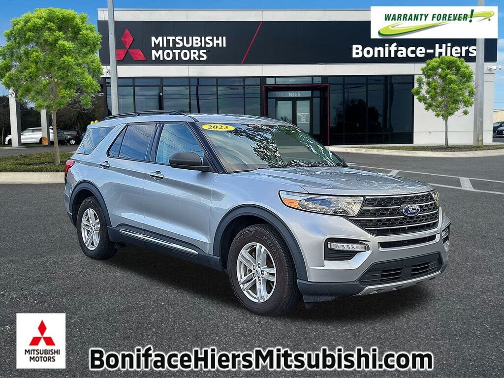 2023 Ford Explorer XLT RWD