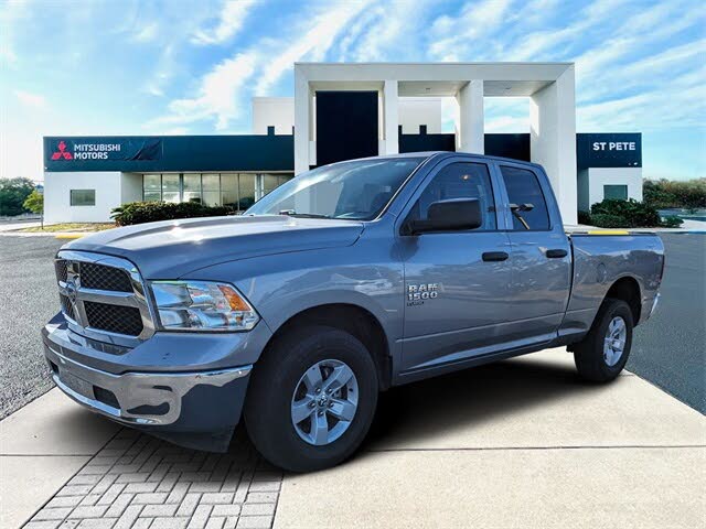 2024 RAM 1500 Classic SLT Quad Cab 4WD