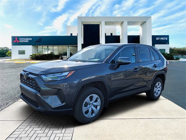 2024 Toyota RAV4 LE FWD