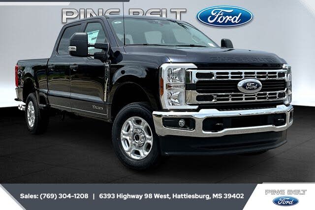 2025 Ford F-250 Super Duty XLT Crew Cab 4WD